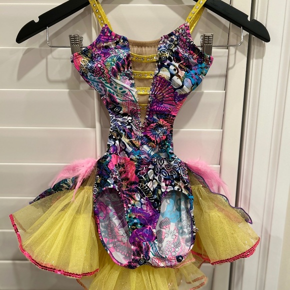 Colorful Dance Costume with Yellow and Pink Accents - Picture 1 of 8